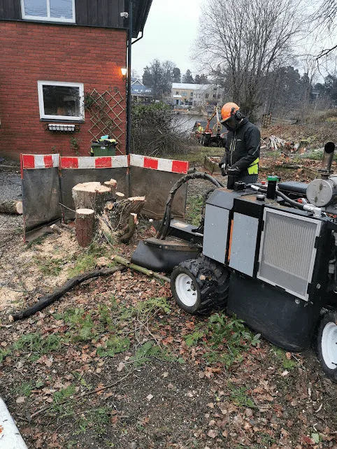 Stubbfräsning Huddinge